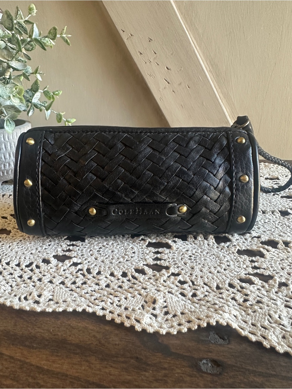 Vintage Cole Haan Woven Leather Barrel Wristlet / Mini Bag – Black - Picture 3 of 9